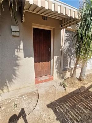 Bachelor with own toilet and bathroom to let in Croton Road  primrose