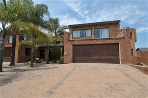 Apartment Rental Monthly in Bronkhorstbaai