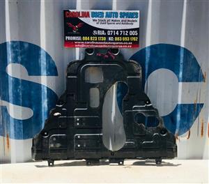 Mahindra XUV 300/XUV 3X0 engine cover (2024)