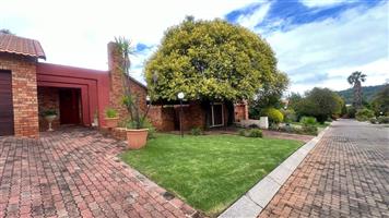 Cluster For Sale in Alan Manor