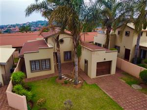 Modern 2-Bedroom Home in Secure Reyno Ridge Complex