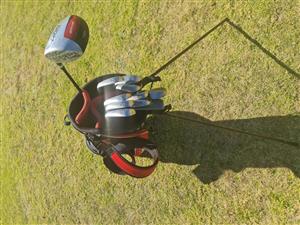 Tour 44 golf clubs set 4-9 irons p/wedge, s/wedge, putter and driver free stand 