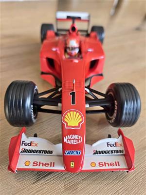FERRARI F1 2001 MICHAEL SCHUMACHER.  1:18
