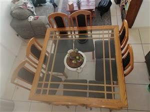 8 Seater solid oak dinning room table 