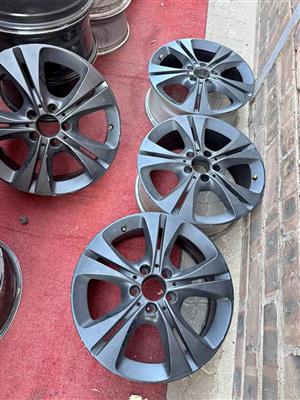 Mercedez Benz original 17 inch rims