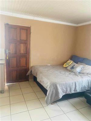 BACHELOR RENTAL IN TEMBA UNIT D