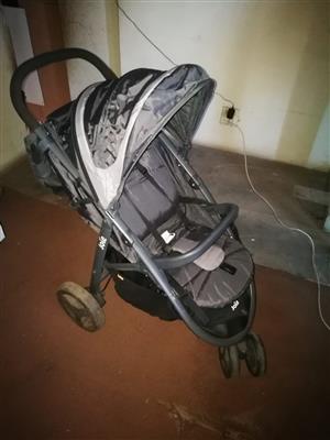 JOLE Baby Stroller and Baby sitter