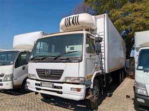  Nissan UD90 Tag-Axle Fridge Truck 