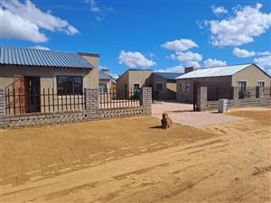 PLEASE NOTE  2 stands each with 2 houses  -stands can be sold separately for R650000.