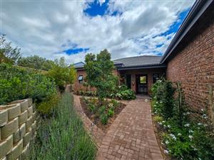 House For Sale in Still Bay West