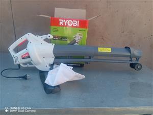 Ryobi 3300w electric blower 