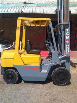 TCM 2.5 Ton Forklift For Sale 
