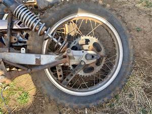 Suzuki DR 500. Meyerton bike scrapyard new and secondhand spares. Andre call or whatsapp 