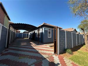 House For Sale in Albertsdal