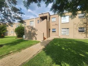 Townhouse For Sale in Alberante