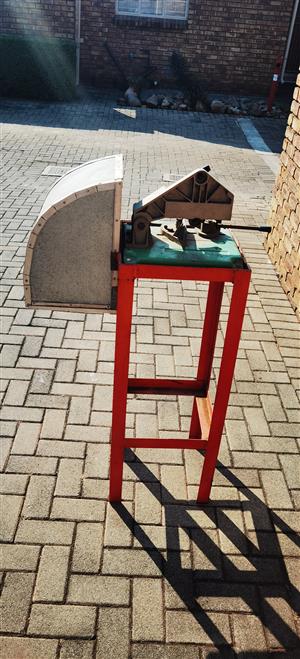 Angle grinder stand mount