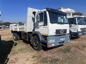 2015 MAN CLA15-220 8 ton deopside with Tipper body
