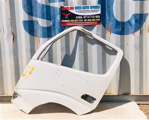 Toyota Dyuna 150 left door (2001-2010)