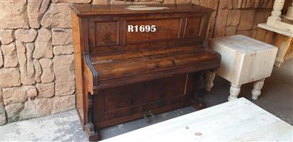 Antique Decorative Piano (1425x600x1215)