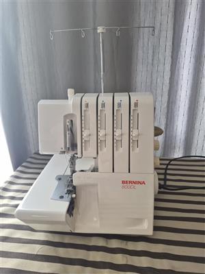 Bernina 800 DL Overlocker