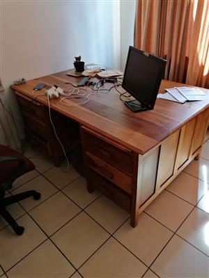 Kiaat Study Table