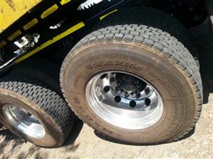ROADWORTHY!! SECOND HAND,BRANDNEW AND NEW RETREADED TRUCK TYRES