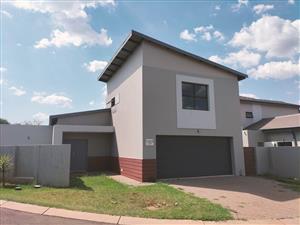 New development,3 bedroom house at Du Vin Estate, Raslouw!!!