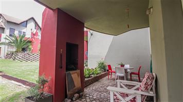 Apartment For Sale in Ferndale