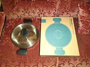 4l Tupperware Stock pot