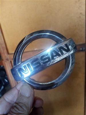 Nisssan badge
