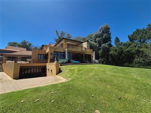 !LUXURY RIVERFRONT ESTATE ON THE VAL RIVER!