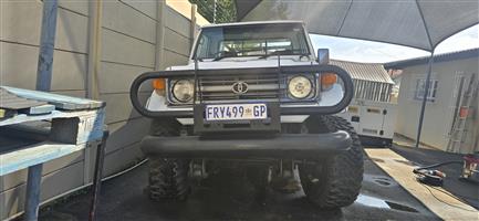 Landcruiser HJ75 ADE 236 with turbo and power steering 