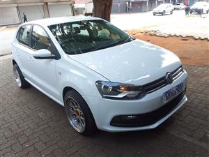 2020 polo vivo 1.4 manual hatch back   White Color trendline petrol 43000km 