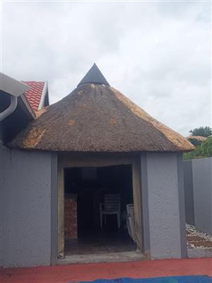 Lapa and Thatch roofing