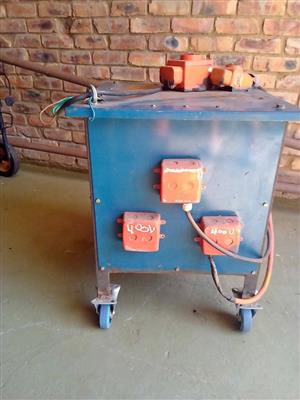 GENE-LEC INVERTER/ CONVERTER  220 -380 VOLT  FOR SALE