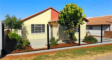 Fresh, Modern & Move-In Ready – A Must-See in Mamelodi East!