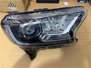 Ford Ranger T8 Headlight 