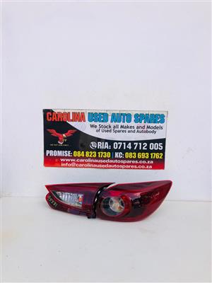 Mazda 3 right inner and outer taillight (2014-2018)