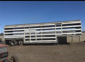 FOR SALE: HENRED FRUEHAUF 12.4M CHICKEN CRATE TRAILER - HOOK & GO