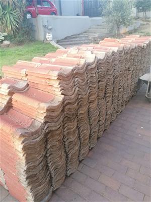 Second hand Tuscon Roof Tiles in excellent condition 