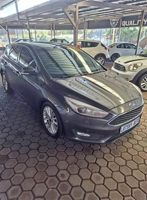 Ford Focus 1.5i Auto