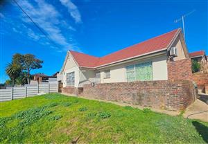 House For Sale in Heuwelkruin