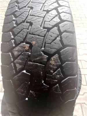 4 X 265/65/17 Hankook Dynapro A/T SUV & Bakkie tyres with white wall for sell