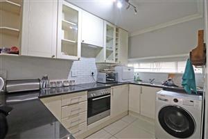 Attractive 2 bedroom apartment available from mid January 2026