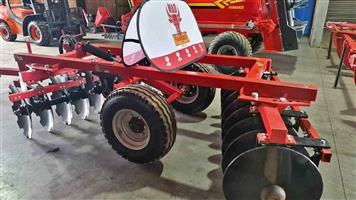 New trailed hydraulic offset disc harrows for sale at Mad Farmer SA