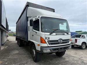 2007 Hino 15-257 Curtain side truck for sale