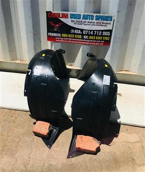 Kia Picanto left and right front fender liner (2017)