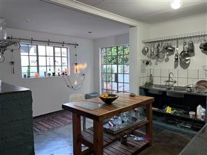 House For Sale in Albertville