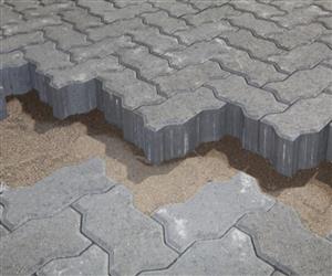 Wanted used interlocking grey paving bricks