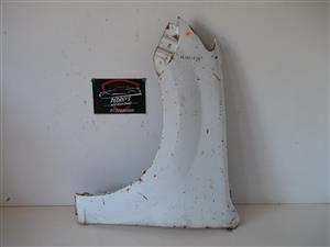 Isuzu D-Max left front fenders
